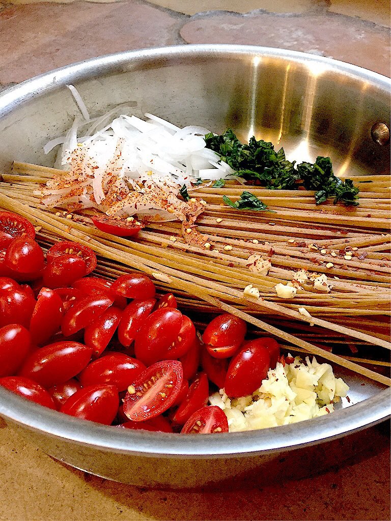 one pot pasta--tomorrow on the blog! 